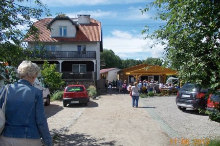 link to slide image